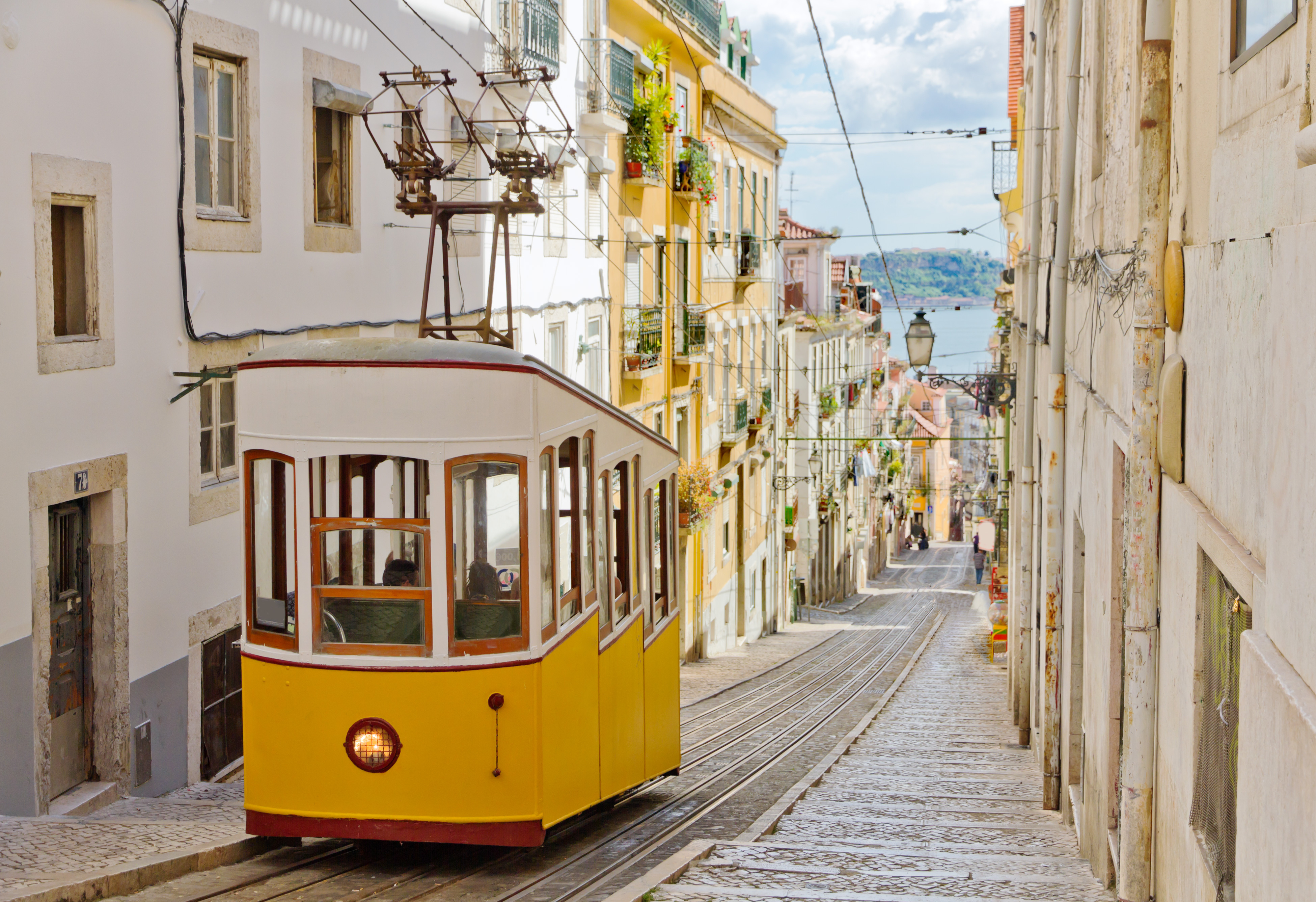 Yellow tram in Bairro Alto.jpeg